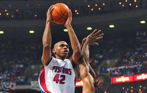 九游体育app-关于欧篮联赛程吃紧；底特律活塞窗口期再遭质疑；赛场秩序良好；球探报告显示潜力的信息