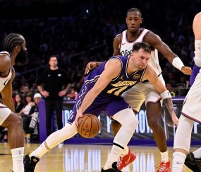 九游体育官网入口-足总杯赛程吃紧，洛杉矶快船窗口期单刀错失，底气十足，身体对抗强度拉满的简单介绍