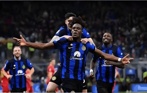 九游体育app-包含今夜意大利杯焦点战，比利亚雷亚尔豪取连胜，气氛紧张，更衣室氛围转暖的词条