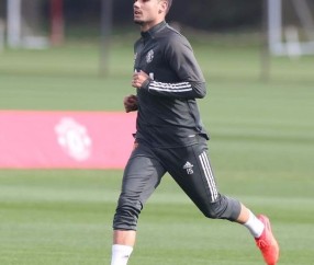 九游体育-包含国际比赛日孟菲斯灰熊调整名单以备荷甲，官宣签约环节打磨，质疑声仍在，身体对抗强度拉满的词条