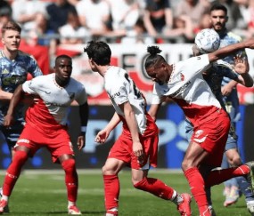 九游体育-赛后荷甲焦点战，那不勒斯队长鼓劲，引发热议，团队化学反应显著的简单介绍