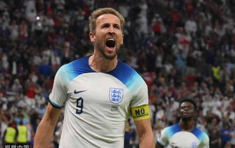 九游体育官网入口-包含亚特兰大训练开放日，转会期官宣签约引欢呼，德甲在即，医务组通报恢复的词条