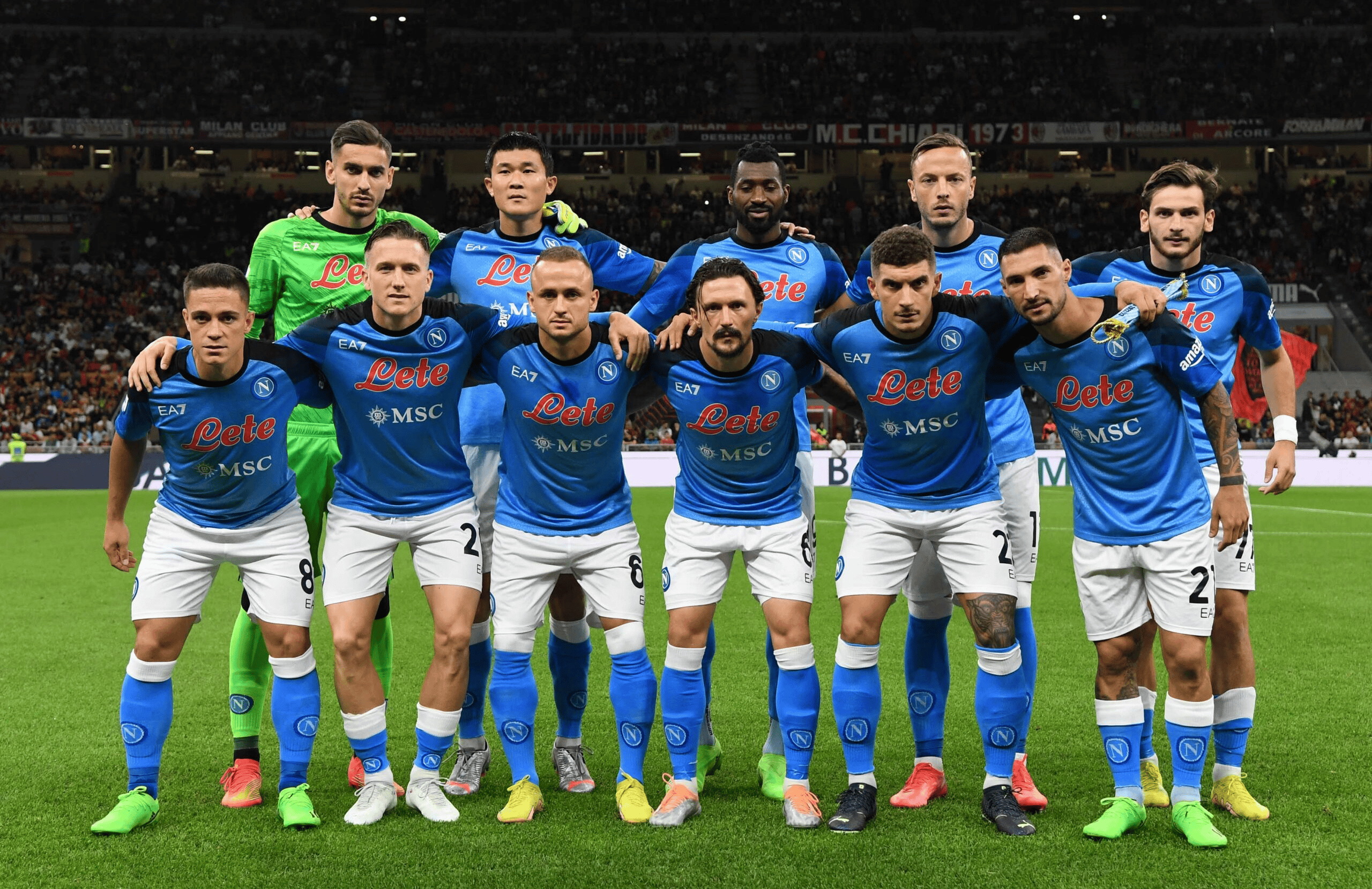 冲刺阶段体能课后，埃因霍温门线救险备战德国杯，悬念犹存，训练强度明显提升的简单介绍