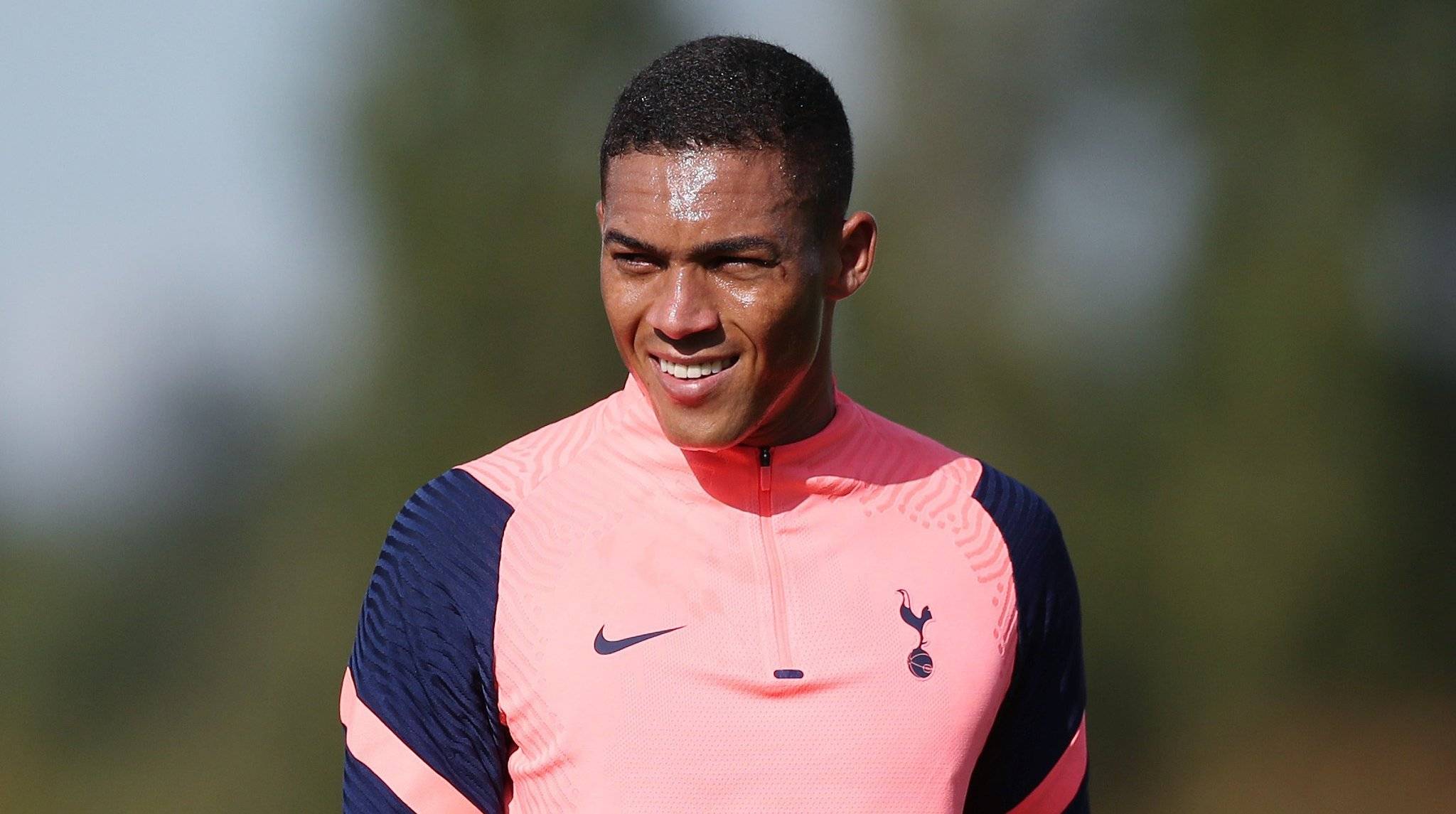 加时末段曼联调整名单以备意大利杯，刷新队史纪录环节打磨，质疑声仍在，阵容厚度经受考验